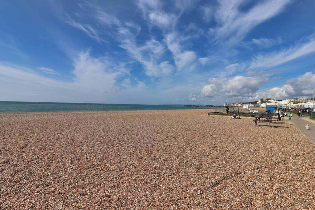 Master Accommodation Suite 11 Sea View Hastings Eksteriør billede